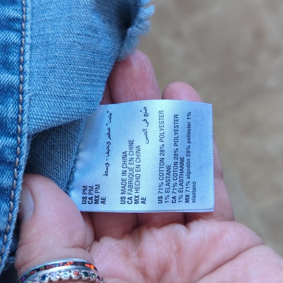 Women's Sleeveless Jean Dress - Picture 5 of 8